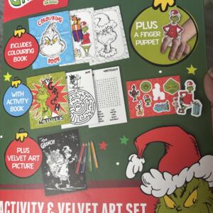 Grinch activity and velvet art set